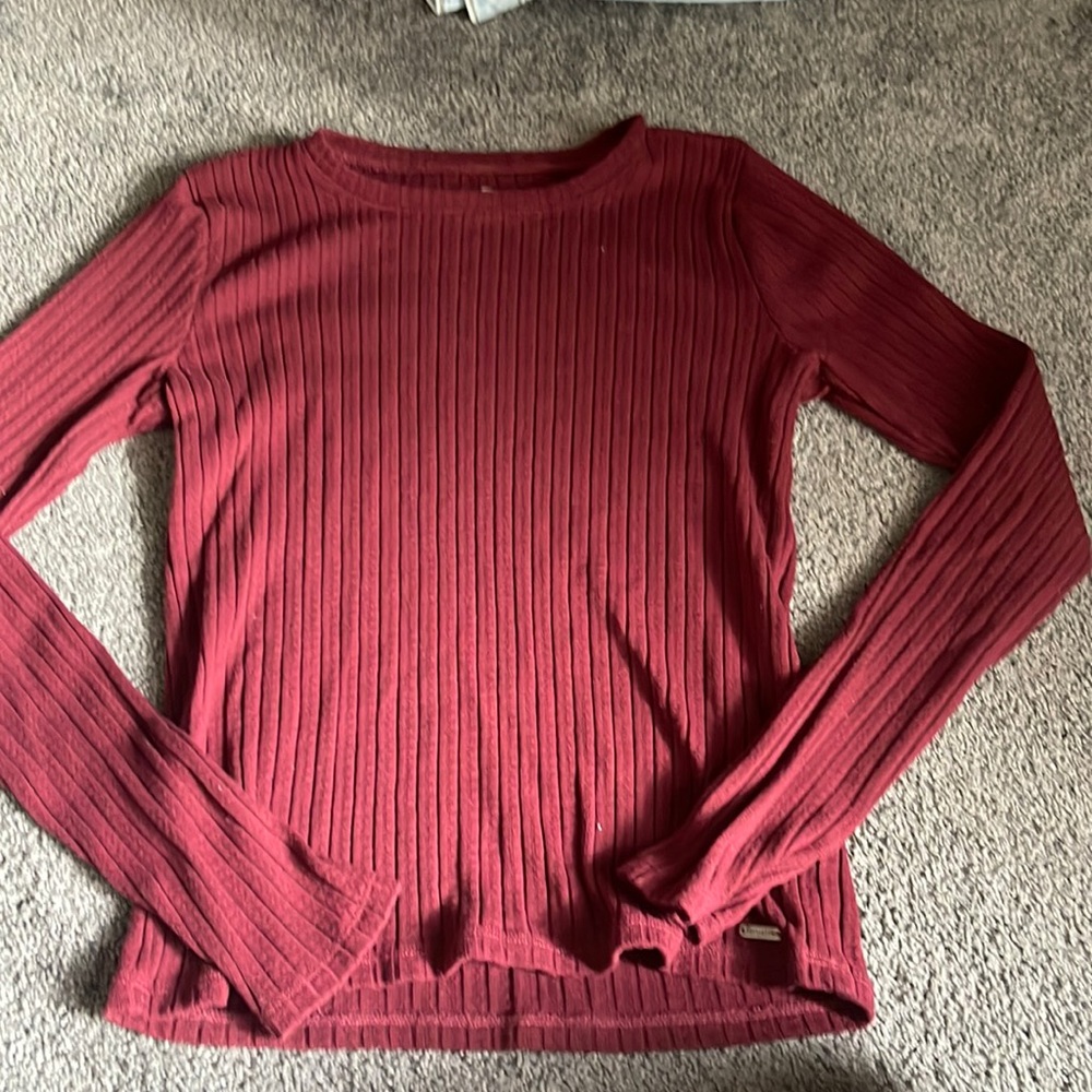Hollis yet red long sleeve shirt size medium